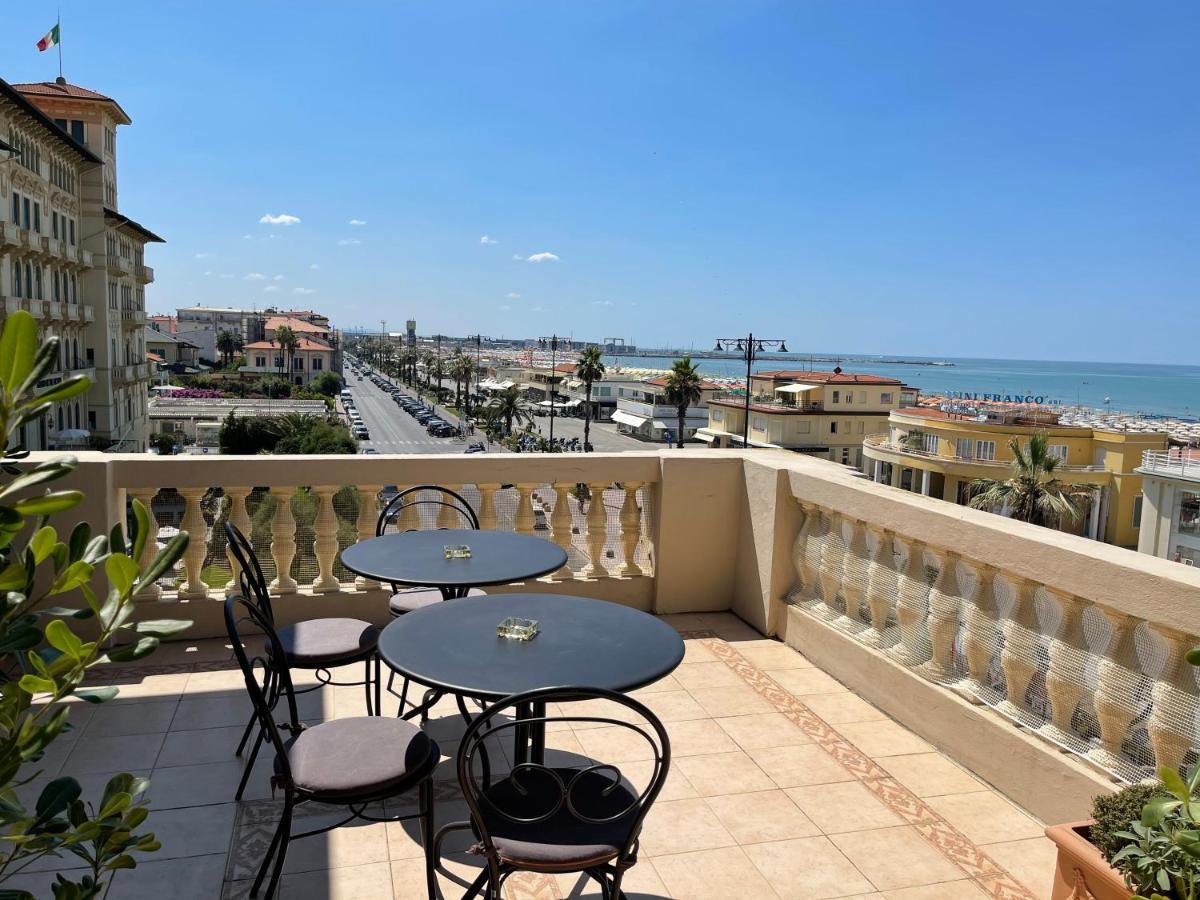 Villa Tina Hotel Виареджо Екстериор снимка