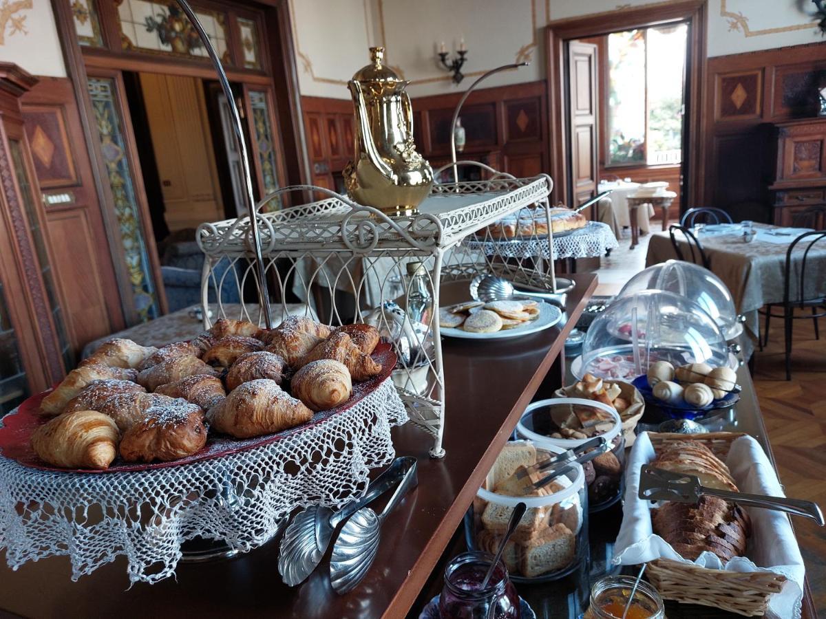 Villa Tina Hotel Виареджо Екстериор снимка