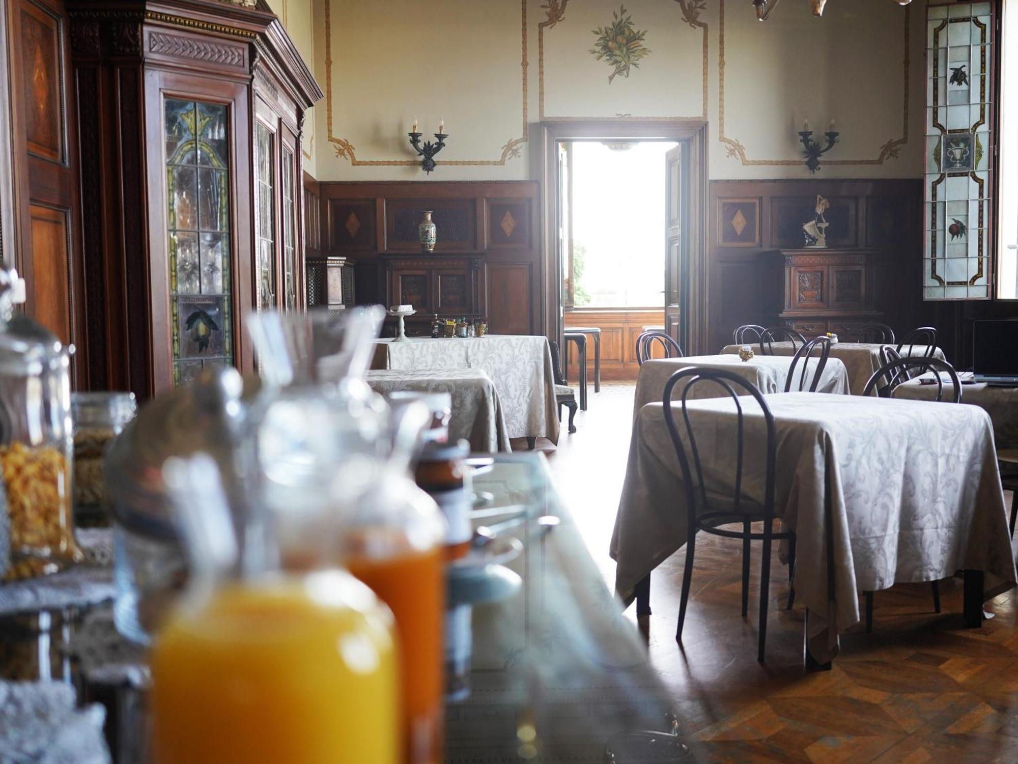 Villa Tina Hotel Виареджо Екстериор снимка
